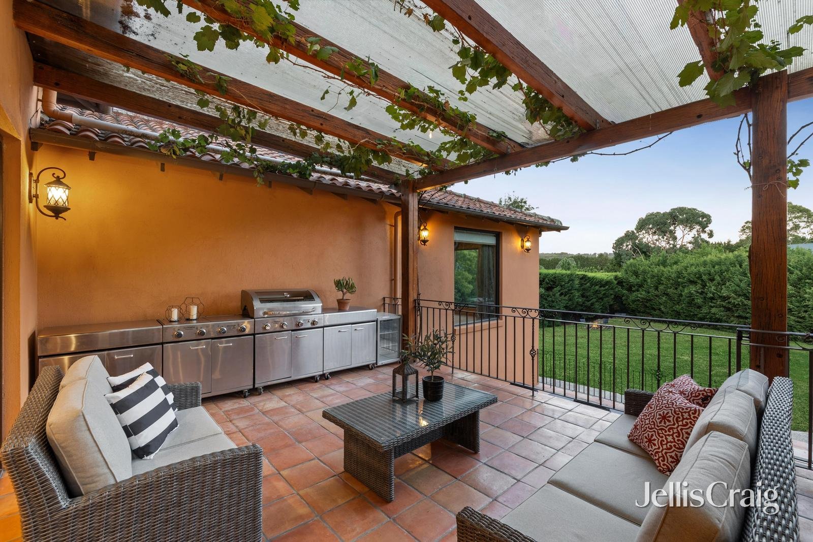 76 Old Warrandyte Road, Donvale image 17