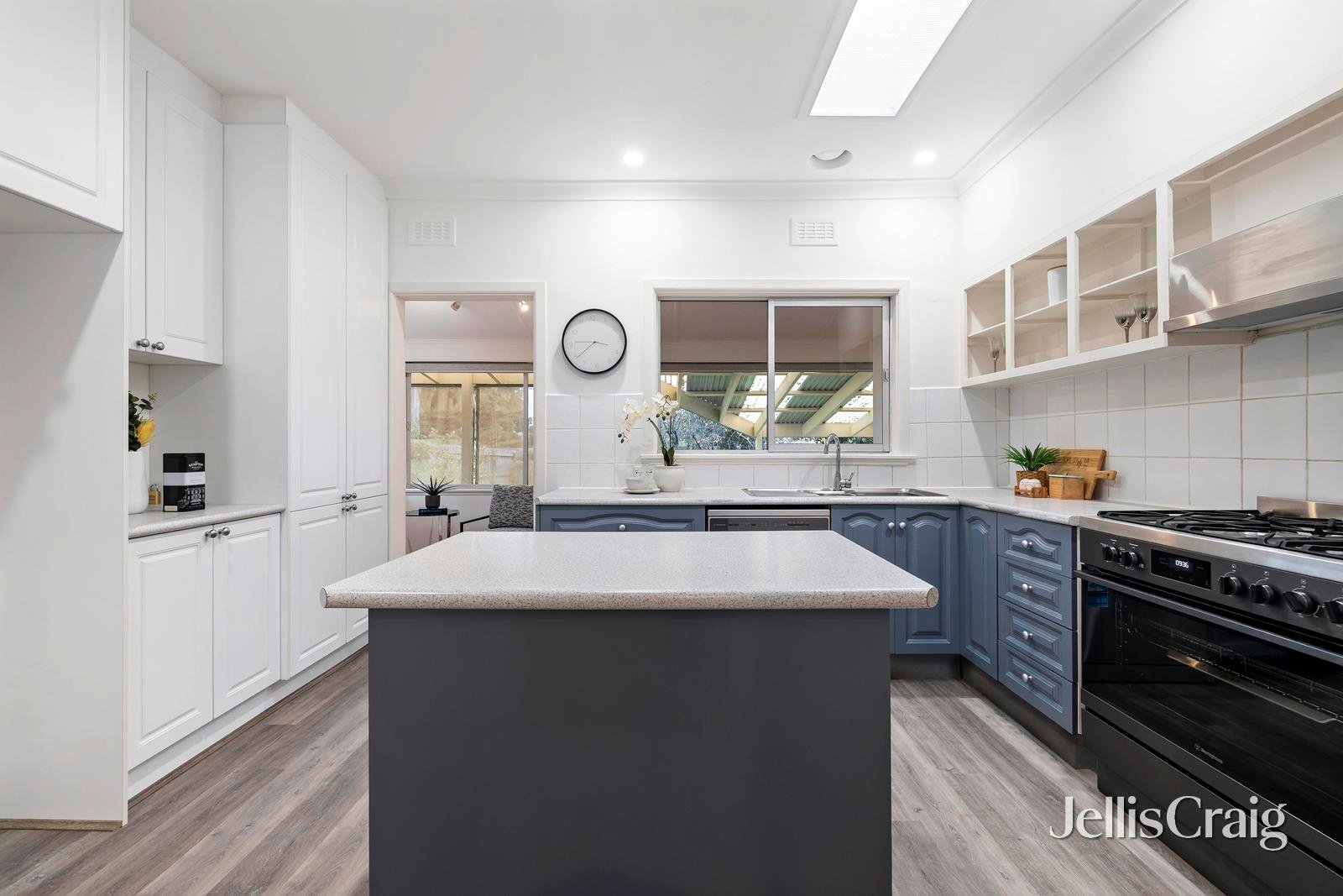 76 Pakenham Street, Blackburn image 4