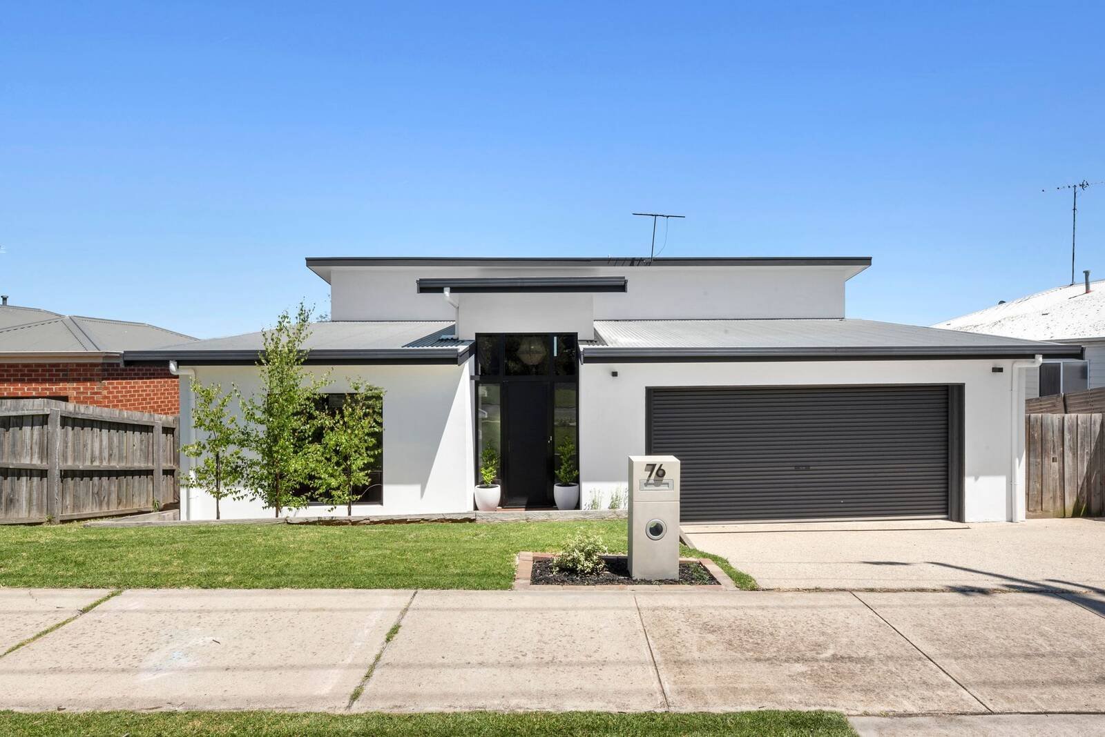 Property Gallery Thumbnail 3