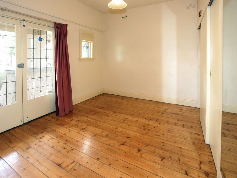 76 Spray Street, Elwood image 5