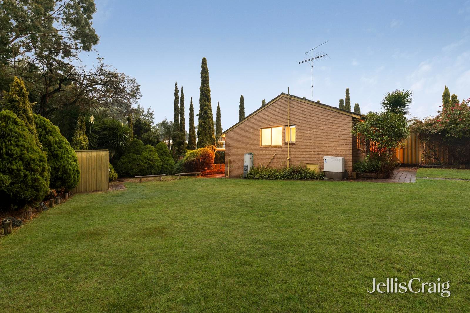 76 Talbot Road, Mount&nbsp;Waverley image 13