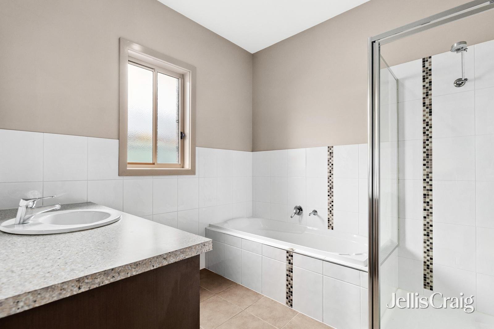76 Vale Street, Alfredton image 13