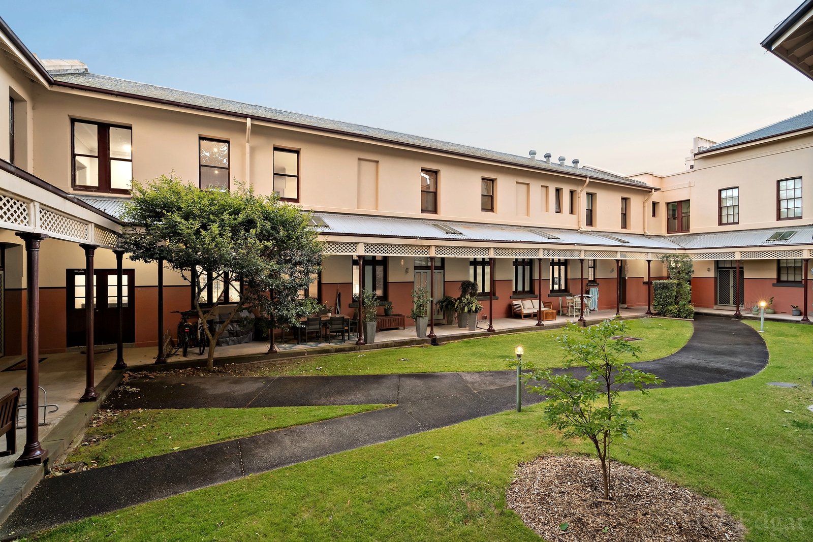 Property Gallery - Main Image