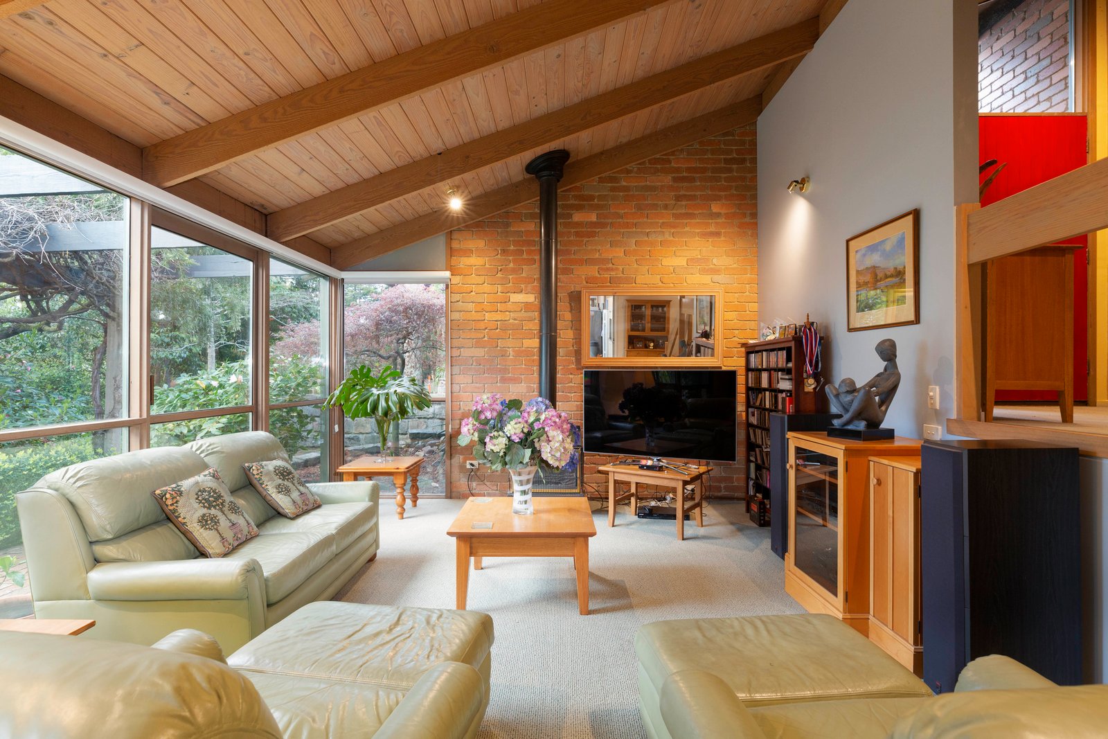 Property Gallery Thumbnail 3