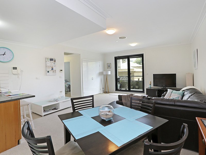 7/61 Brougham Street, Geelong image 2