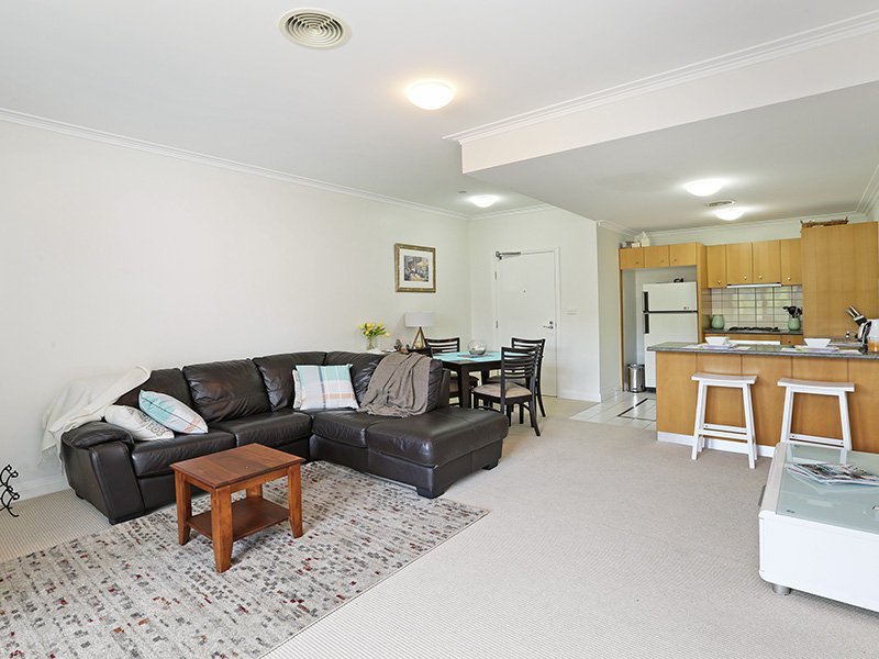 7/61 Brougham Street, Geelong image 3