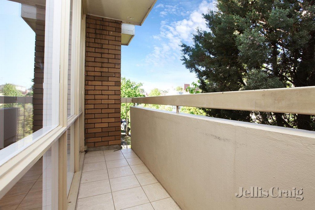 7/63 Millswyn Street, South Yarra image 6