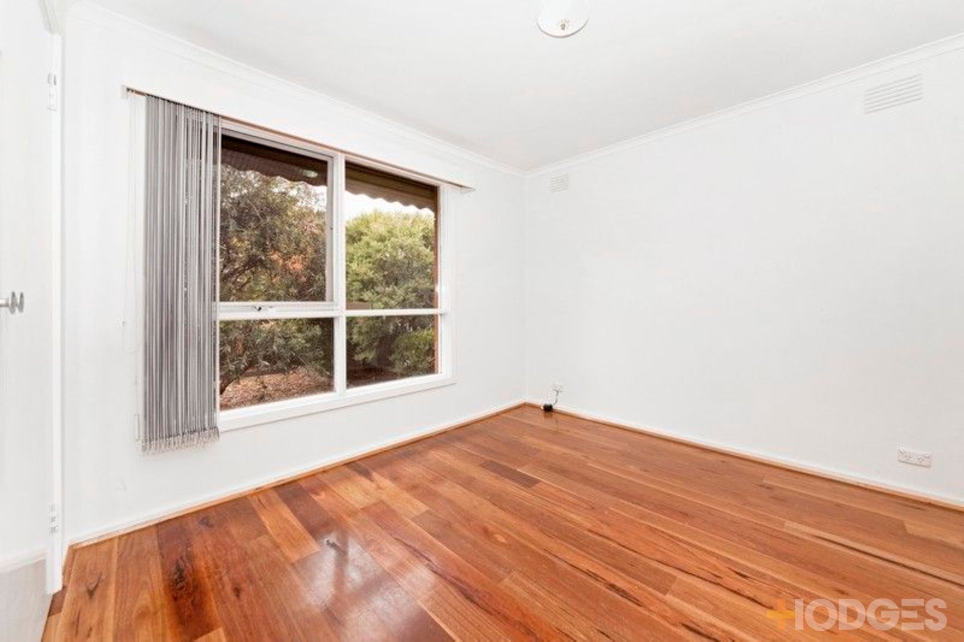 7 / 63 Tibrockney Street Highett