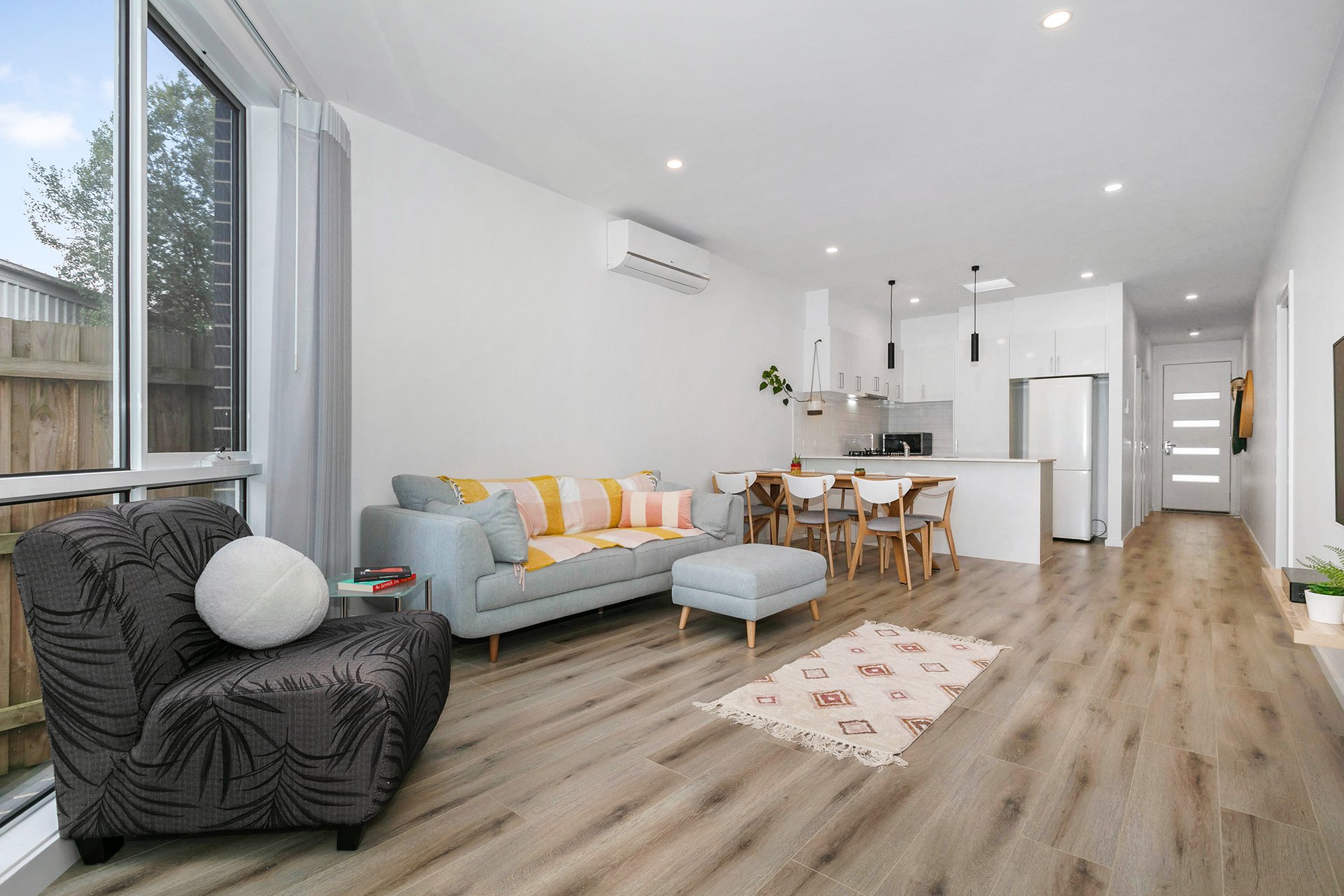 Property Gallery Thumbnail 3