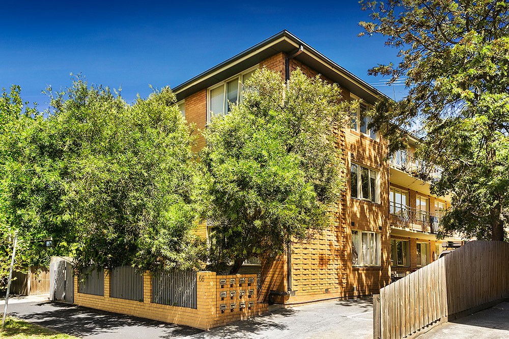 7/66 Foam Street, Elwood image 2