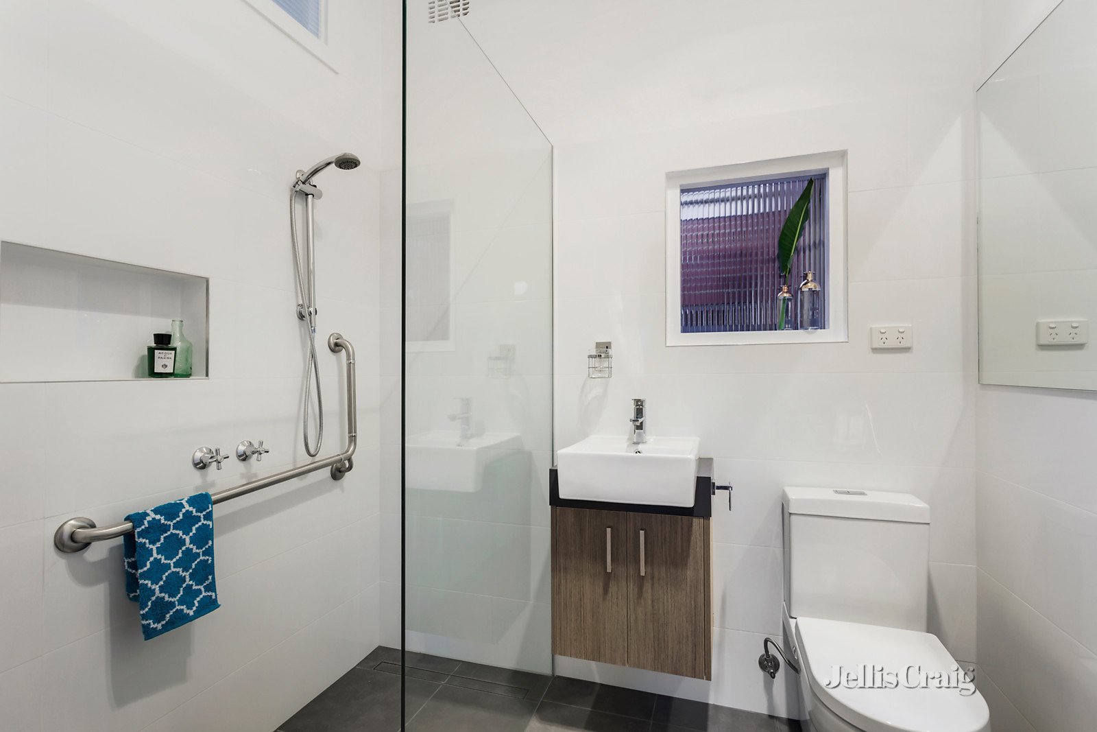 767 Riversdale Road, Camberwell image 6