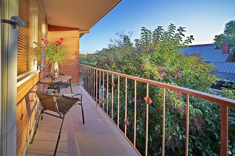 Property Gallery Thumbnail 8