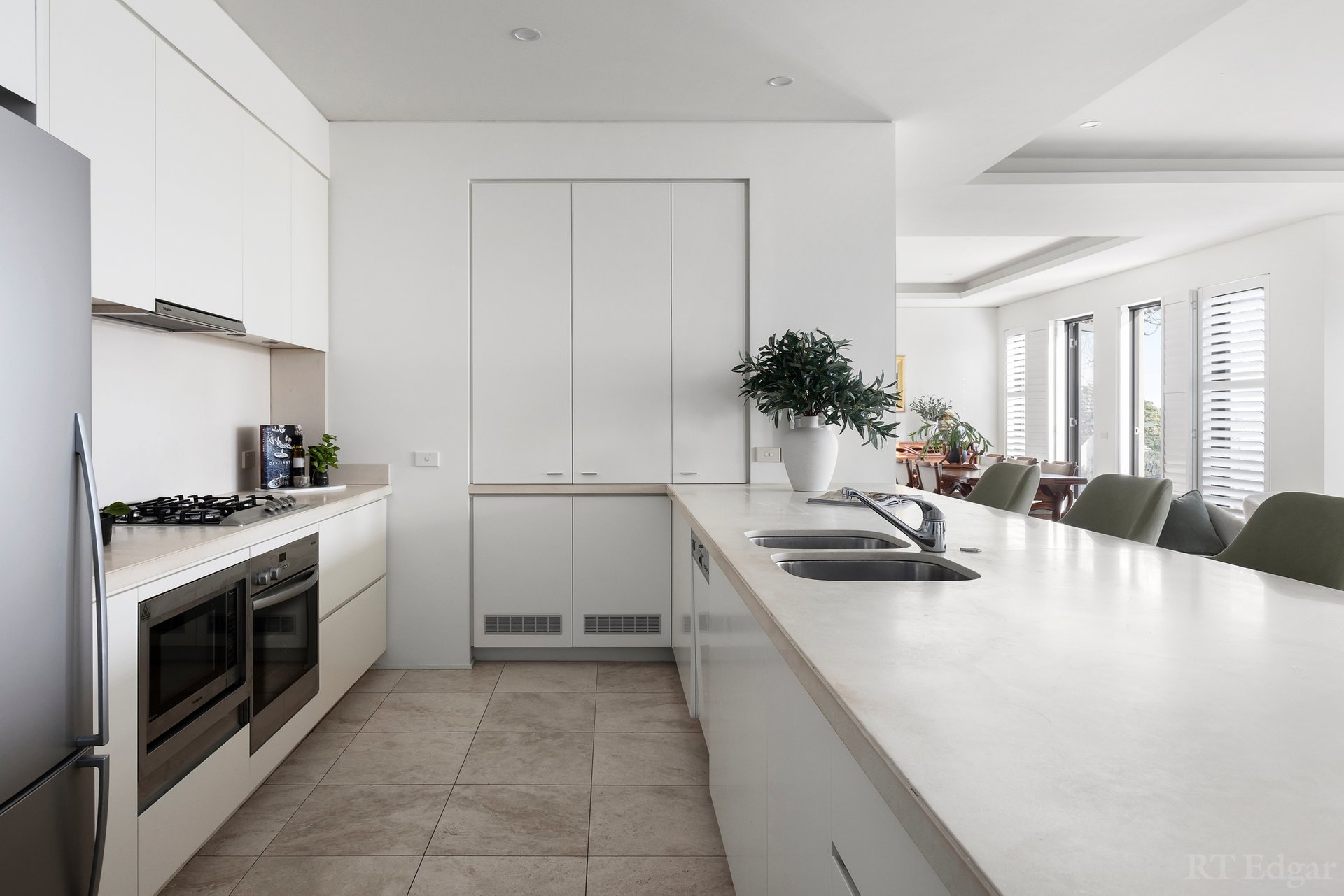 Property Gallery Thumbnail 6