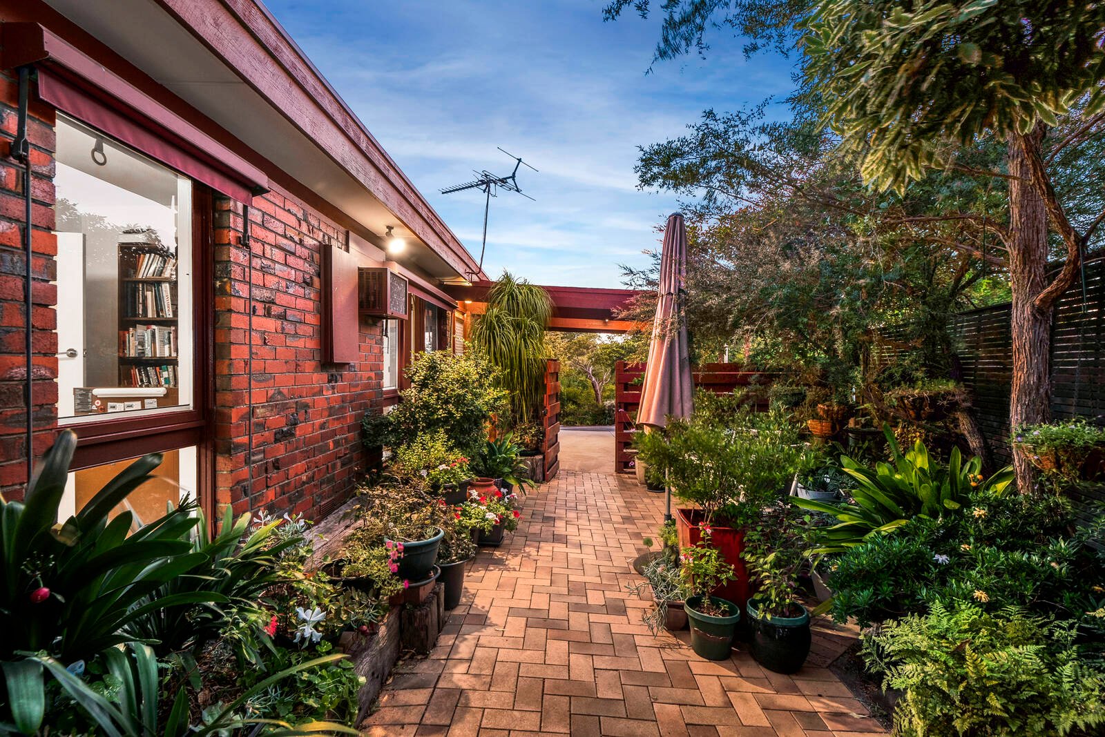 Property Gallery Thumbnail 9