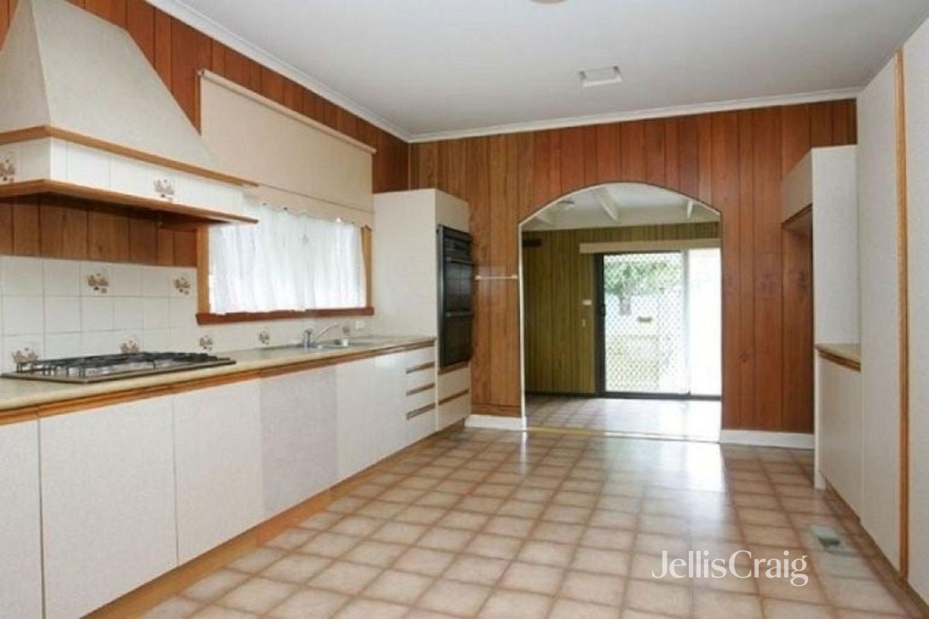 77 Civic Parade, Altona image 2