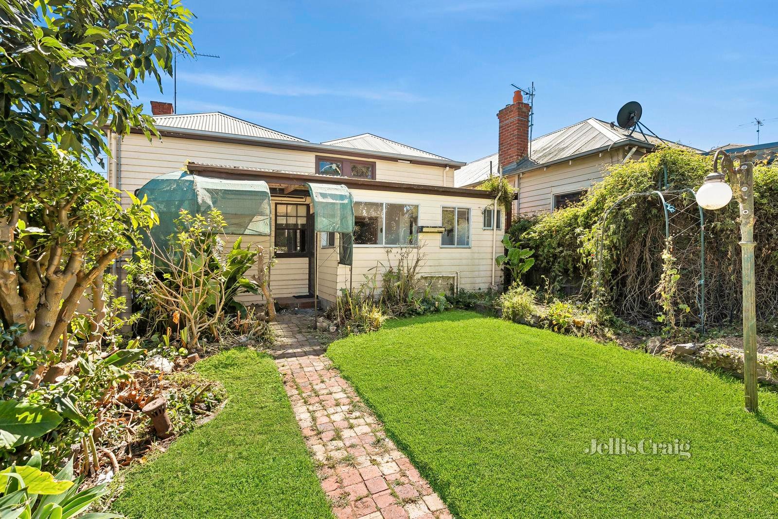 77 Clarendon Street, Newtown image 3