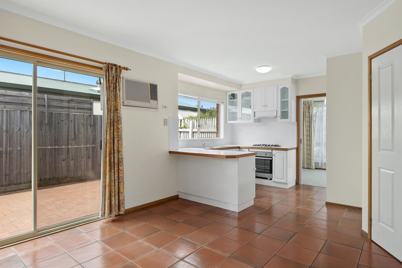 77 Cloverdale Drive, Corio image 2