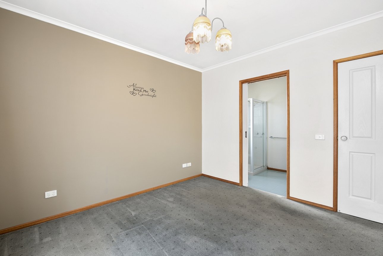 77 Cloverdale Drive, Corio image 4