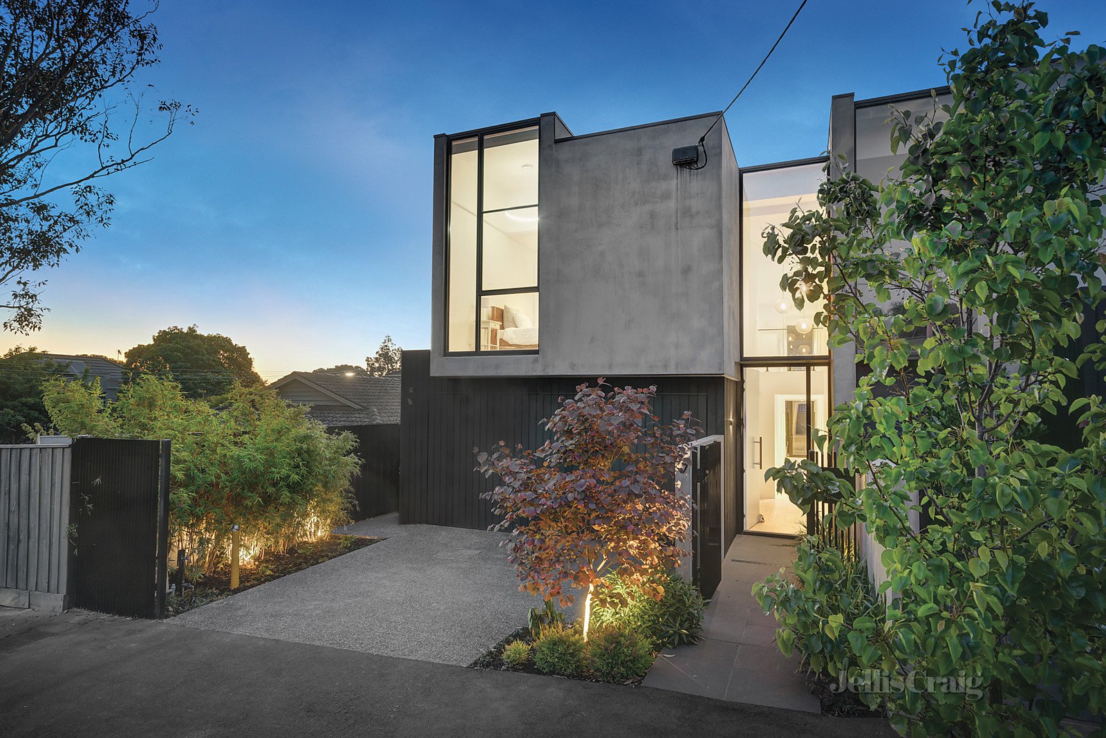 77 Davis Street, Kew
- Print Image 1
