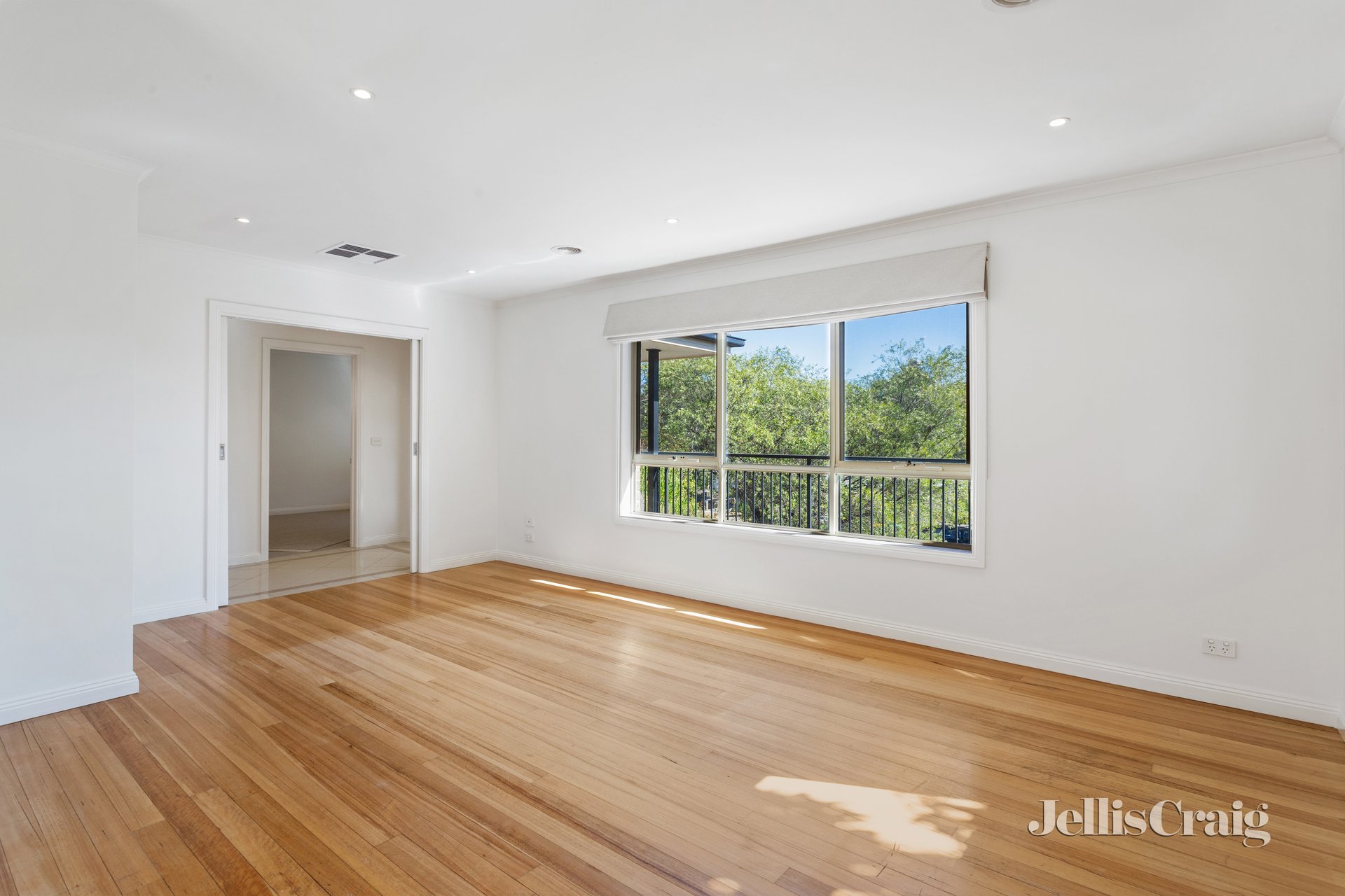 77 Graham Road, Viewbank image 4