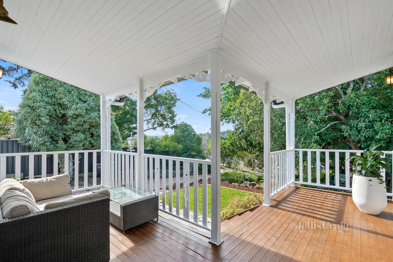 77 Hamilton Street, Gisborne image 3