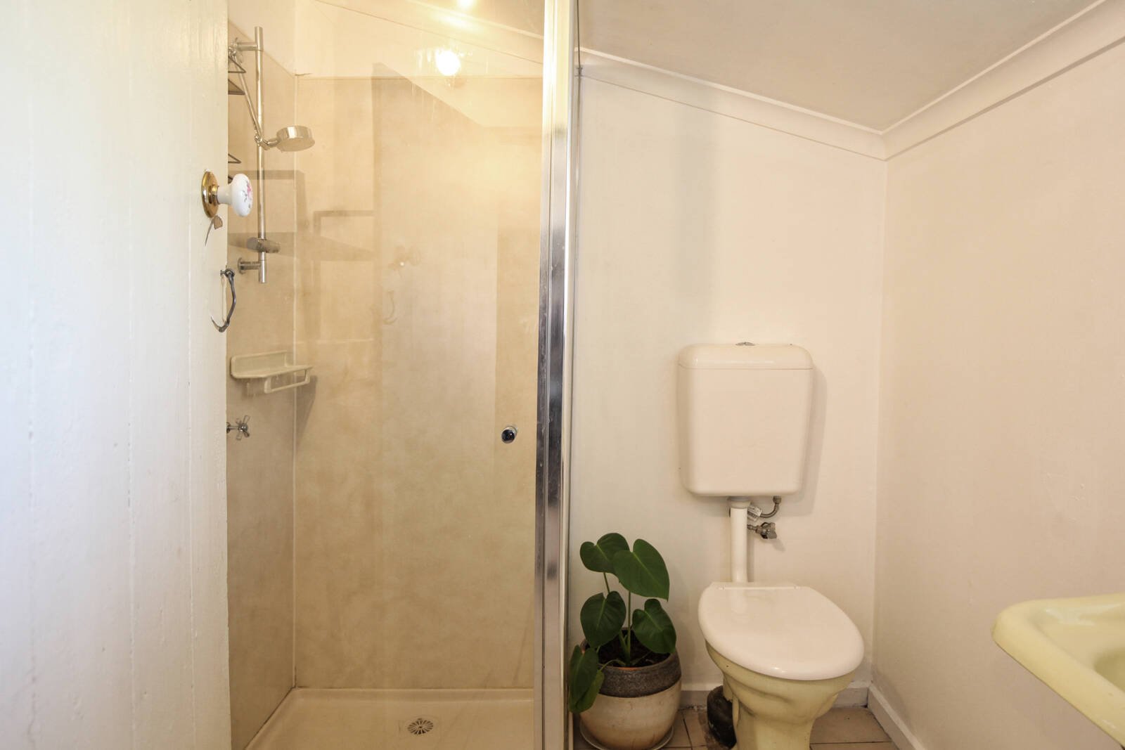 Property Gallery Thumbnail 8