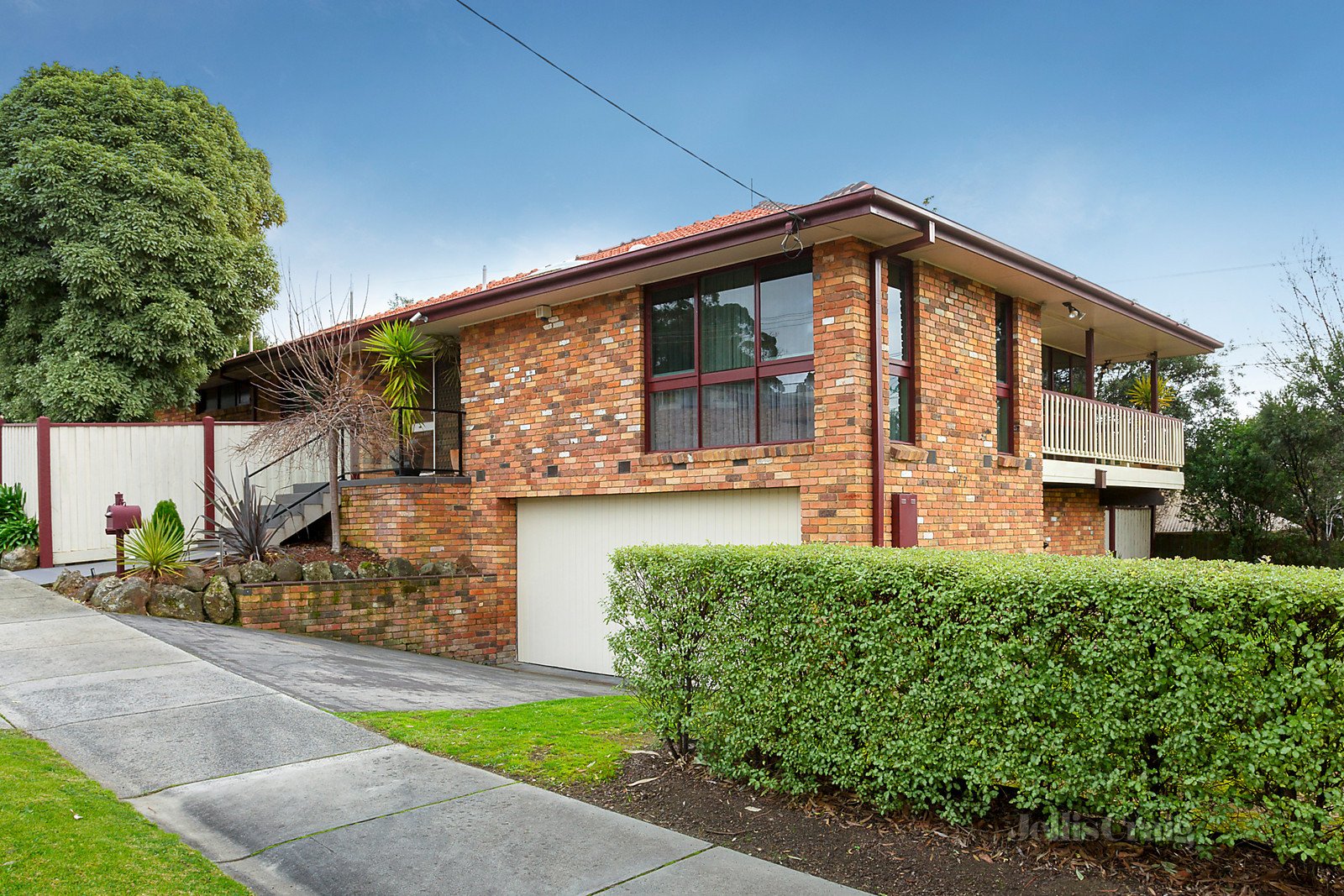 77 Jells Road, Wheelers Hill image 1