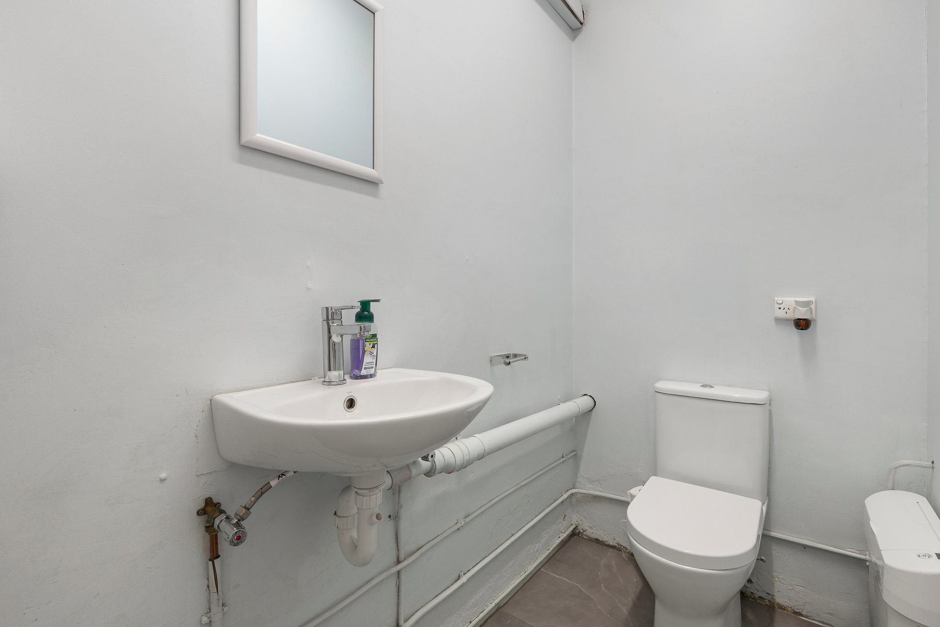 77 Jolimont Road, Forest&nbsp;Hill image 5