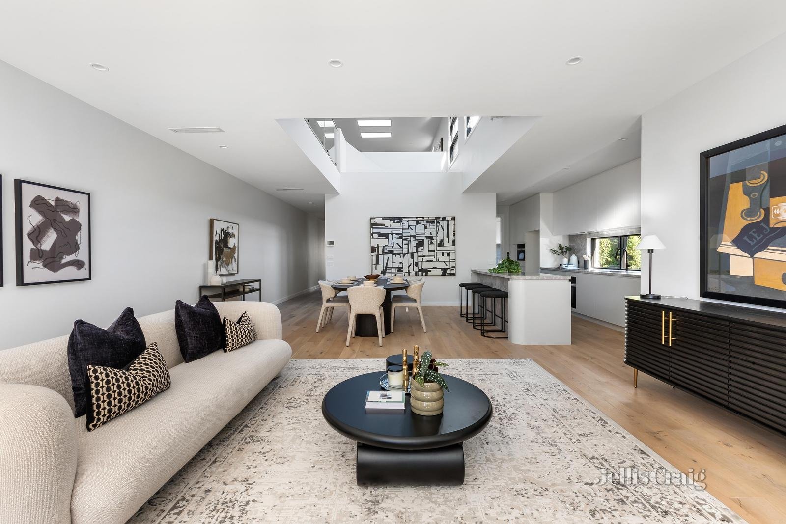 77 Latrobe Street, Bulleen image 3