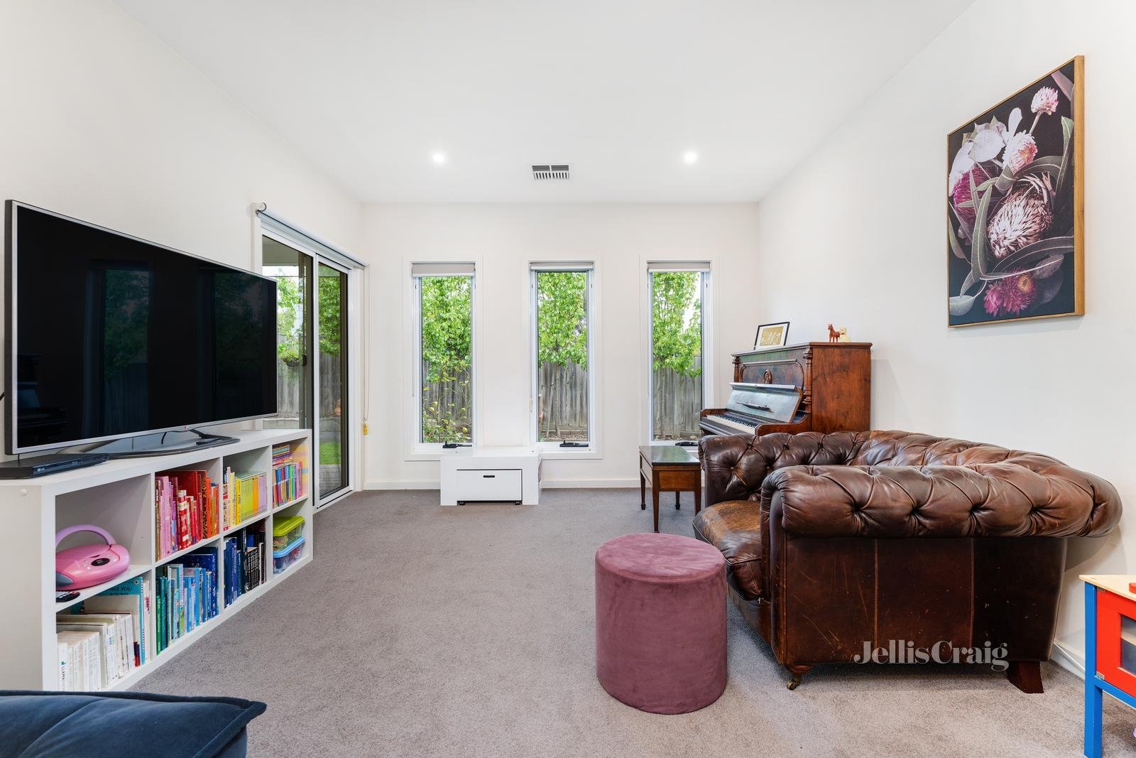 77 Main Street, Gordon image 5