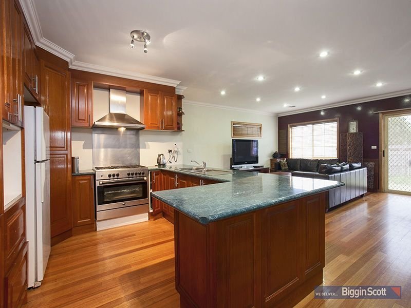 77 McIntosh Road, Altona North image 2