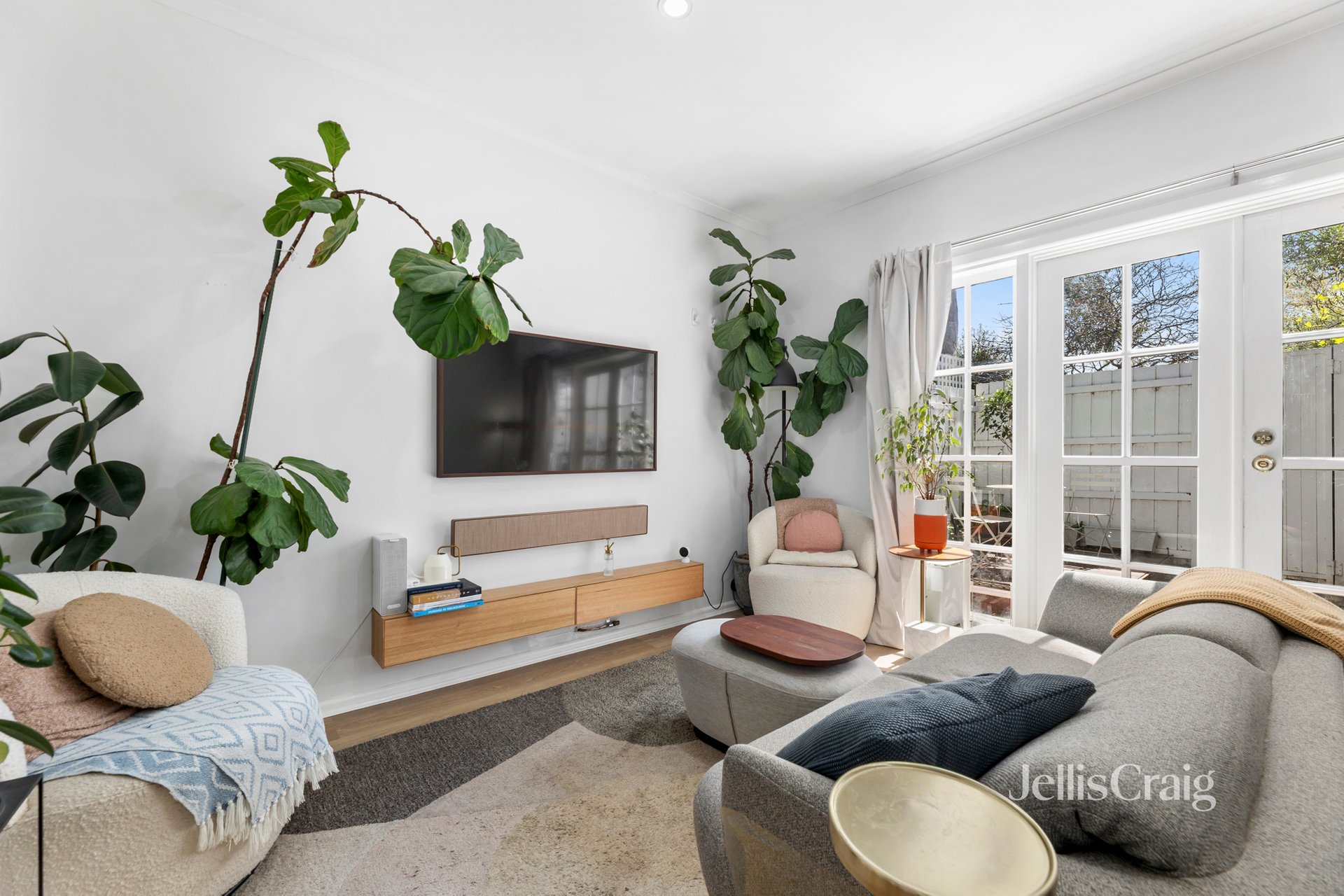 77 Pridham Street, Prahran image 2