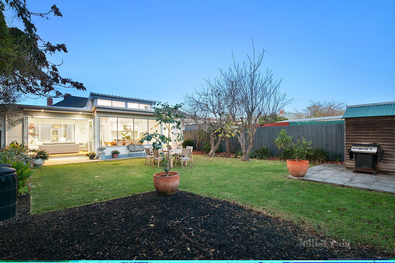 77 Roberts Street, Northcote image 18