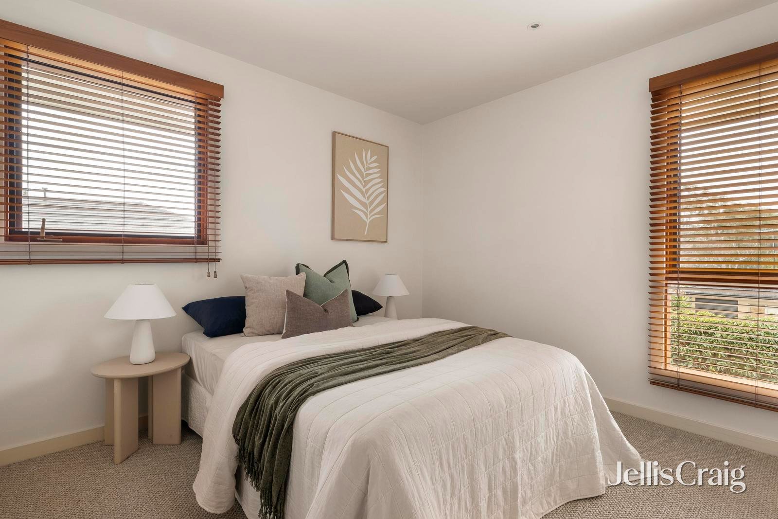 77 Springthorpe Boulevard, Macleod image 14