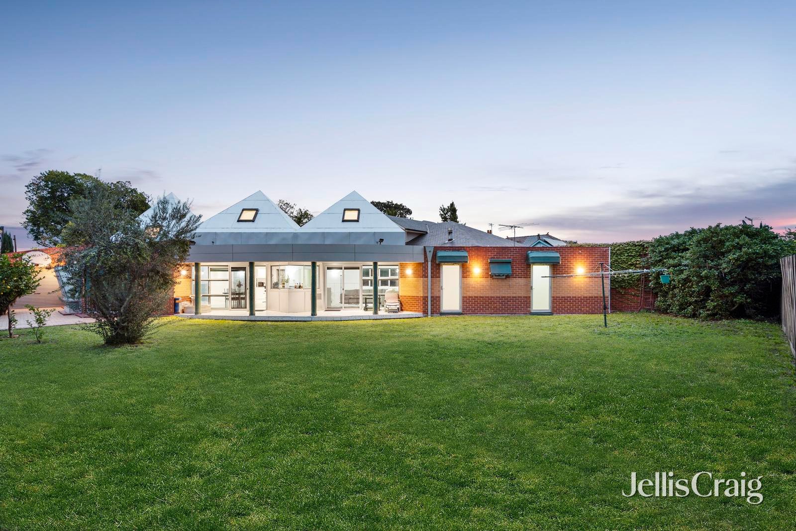 77 The Grove, Coburg image 2