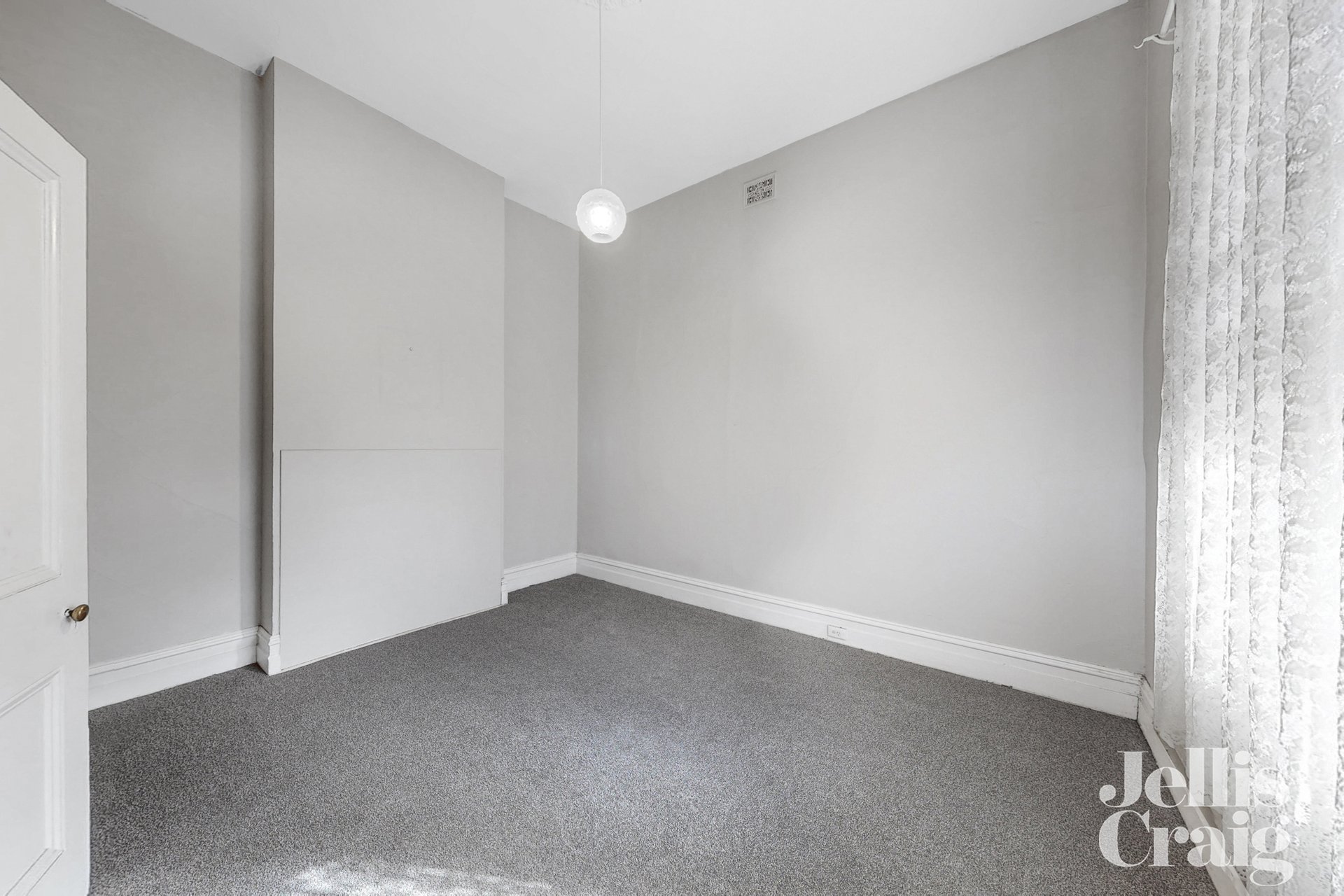 77 Walter Street, Seddon image 9