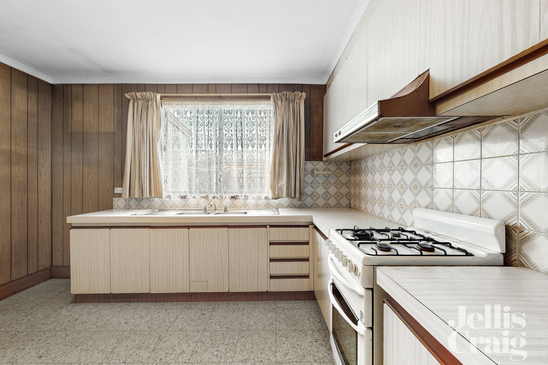 77 Walter Street, Seddon image 3