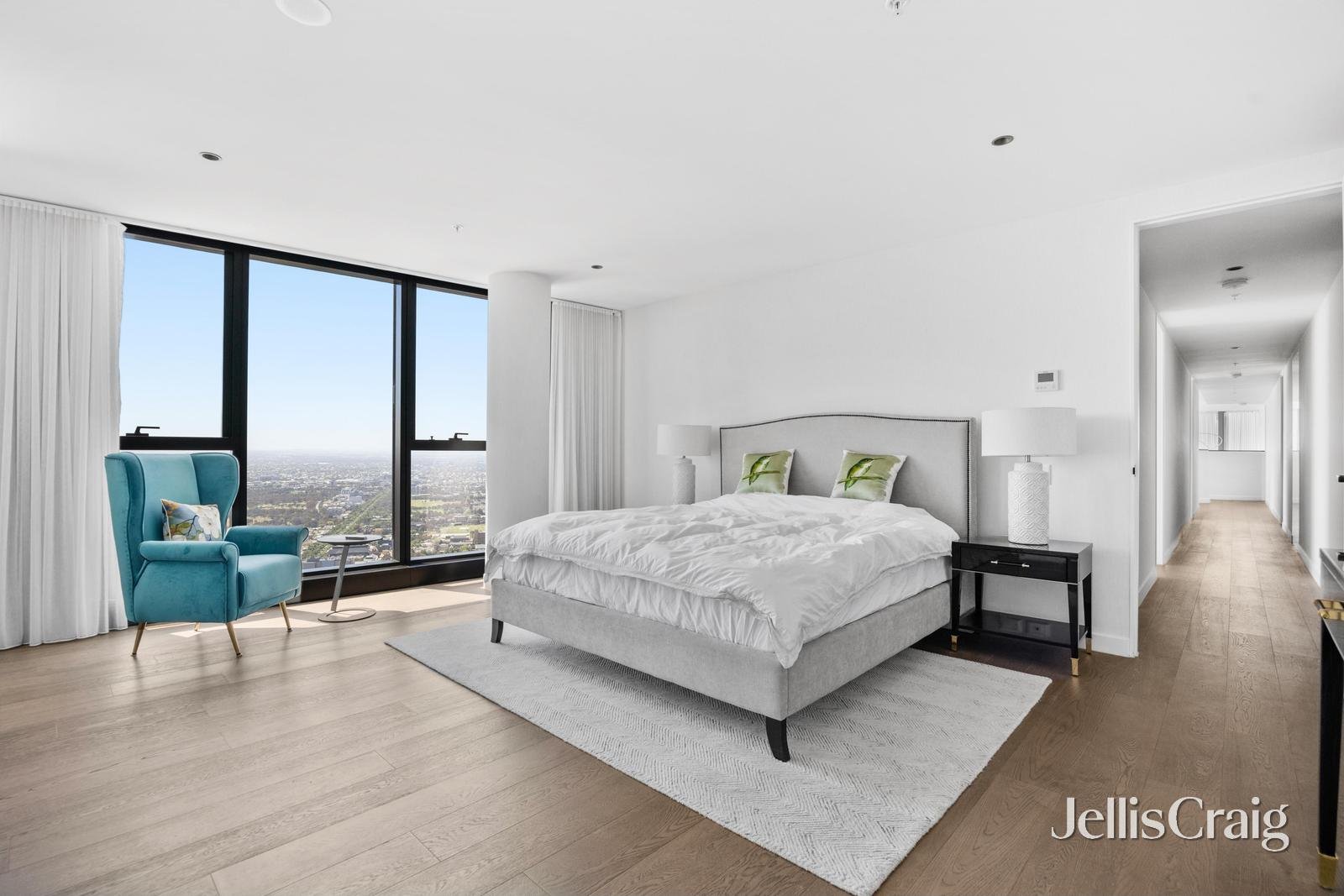 7701/370 Queen Street, Melbourne image 10