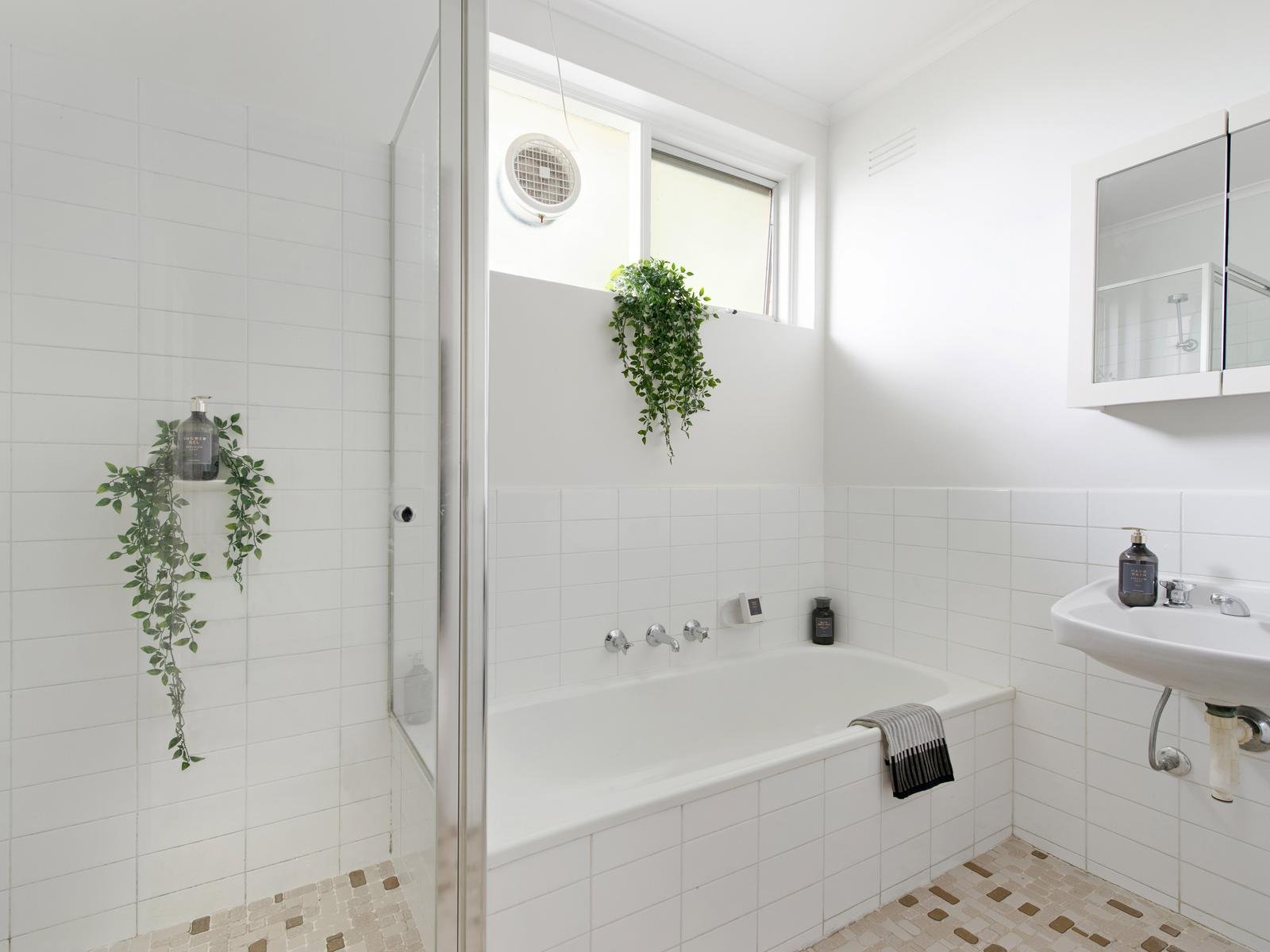 7/757 Burwood Road, Hawthorn East image 6
