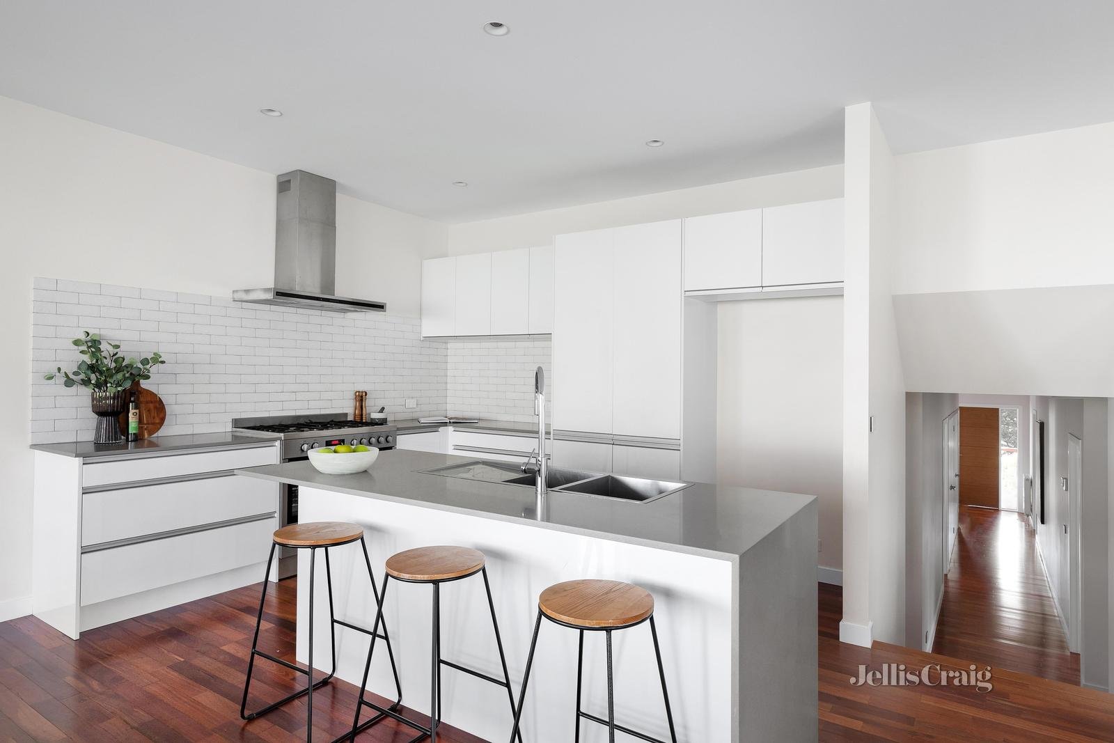 776 Heidelberg Kinglake Road, Hurstbridge image 7