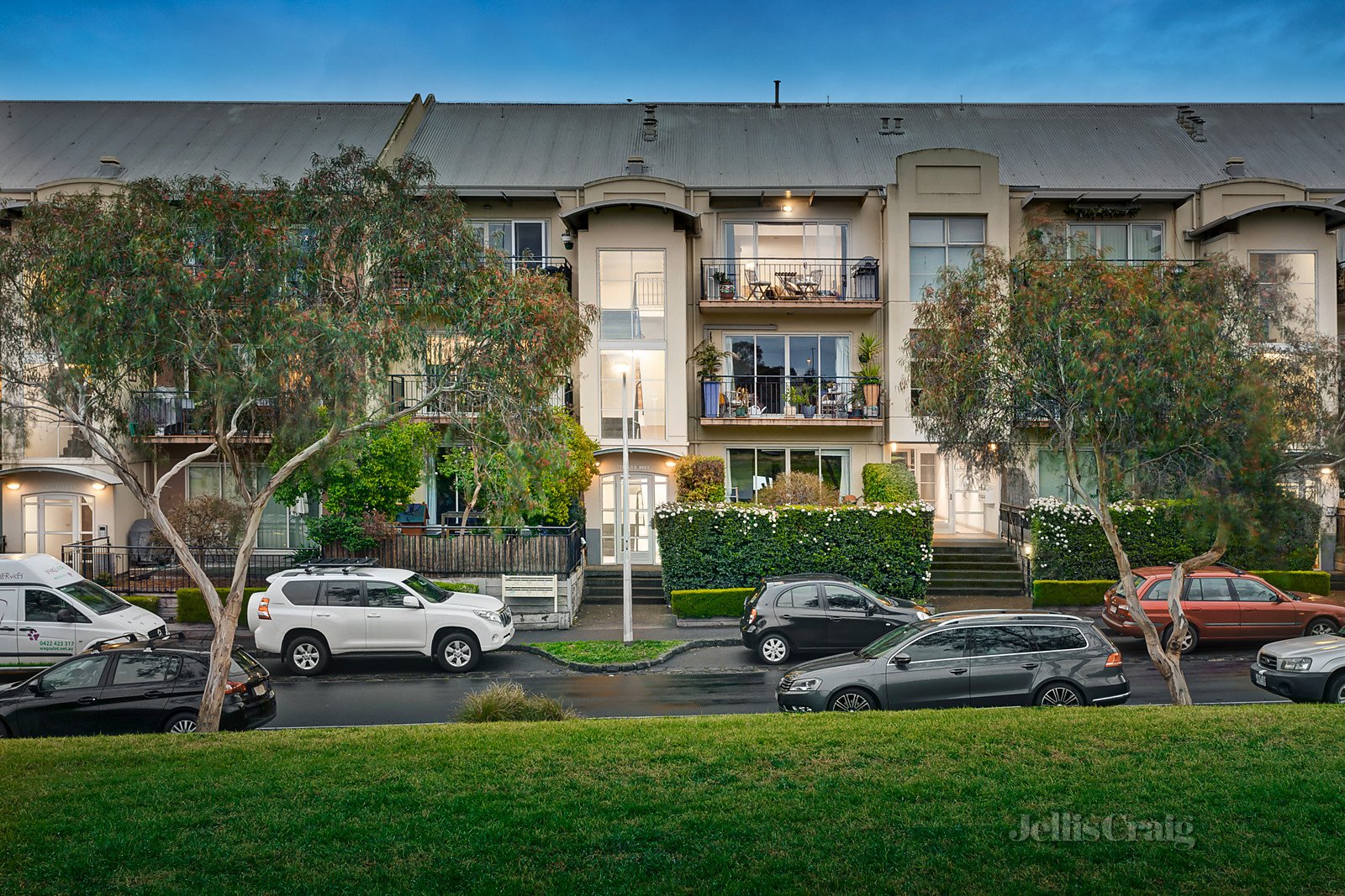 7/77 Field Street, Clifton Hill image 2