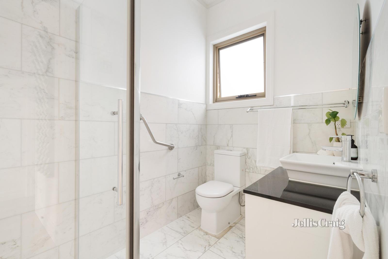 77a Park Road, Glen Iris image 9