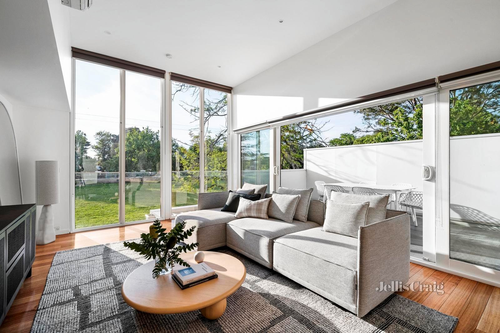 77A Victoria Road, Northcote image 2