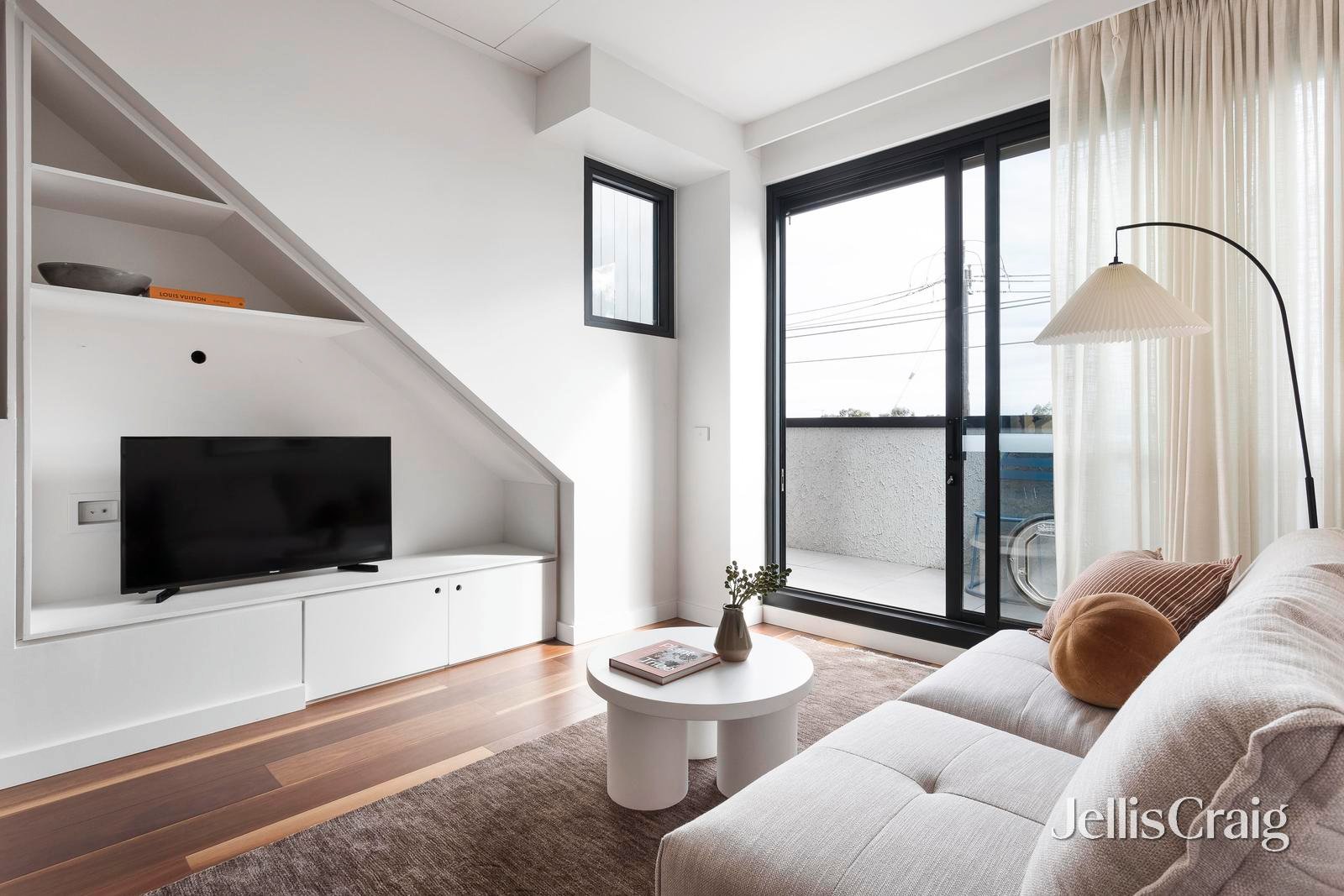 7/8 Barry Street, Brunswick image 3
