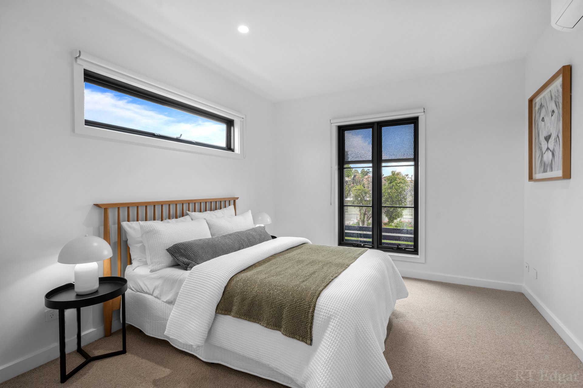 Property Gallery Thumbnail 14