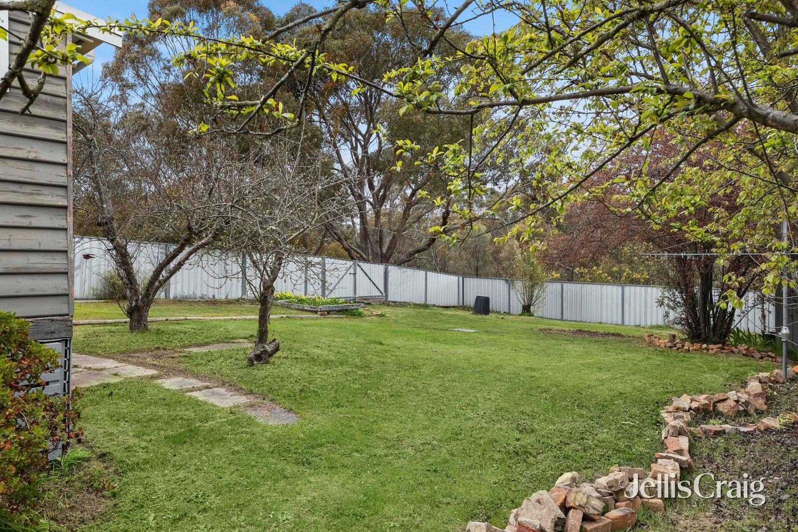 78 Bull Street, Castlemaine image 9