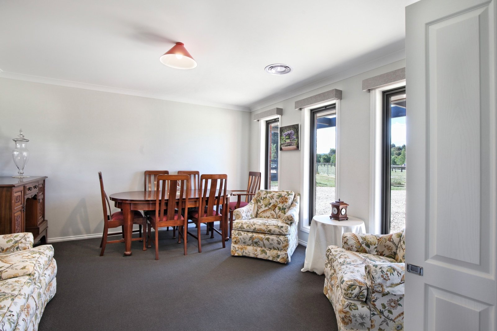 Property Gallery Thumbnail 9