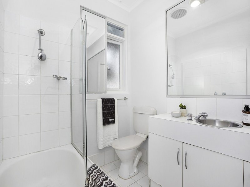 7/8 John Street, Elwood image 6