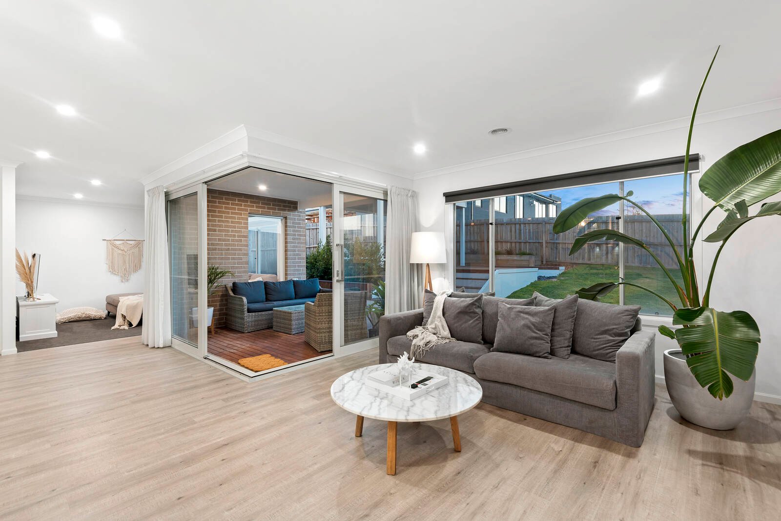 Property Gallery Thumbnail 8
