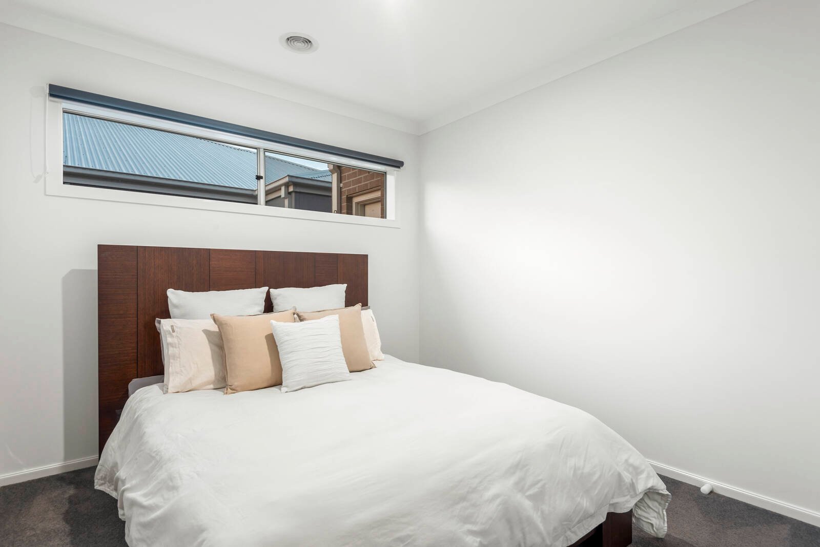 Property Gallery Thumbnail 14